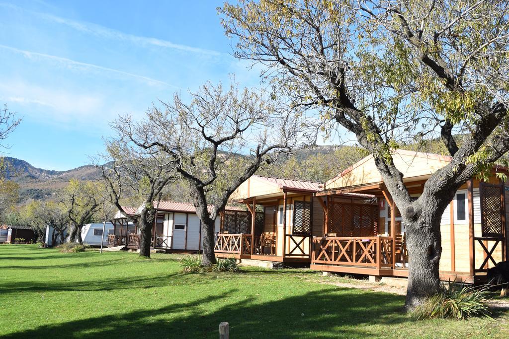 Camping Castillo De ลัวร์เร ภายนอก รูปภาพ